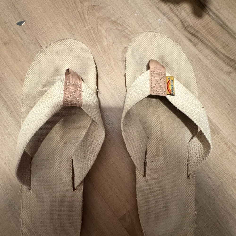 🌈 Rainbow Beige Flip Flop Sandals